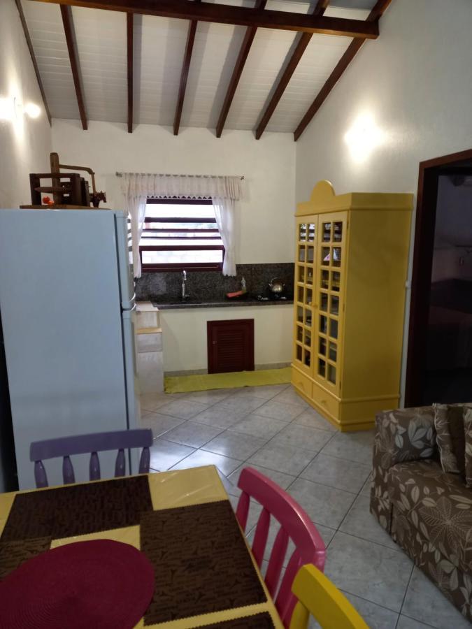 Casa Lagoa E Praia Rosa 프라이아도로사 외부 사진