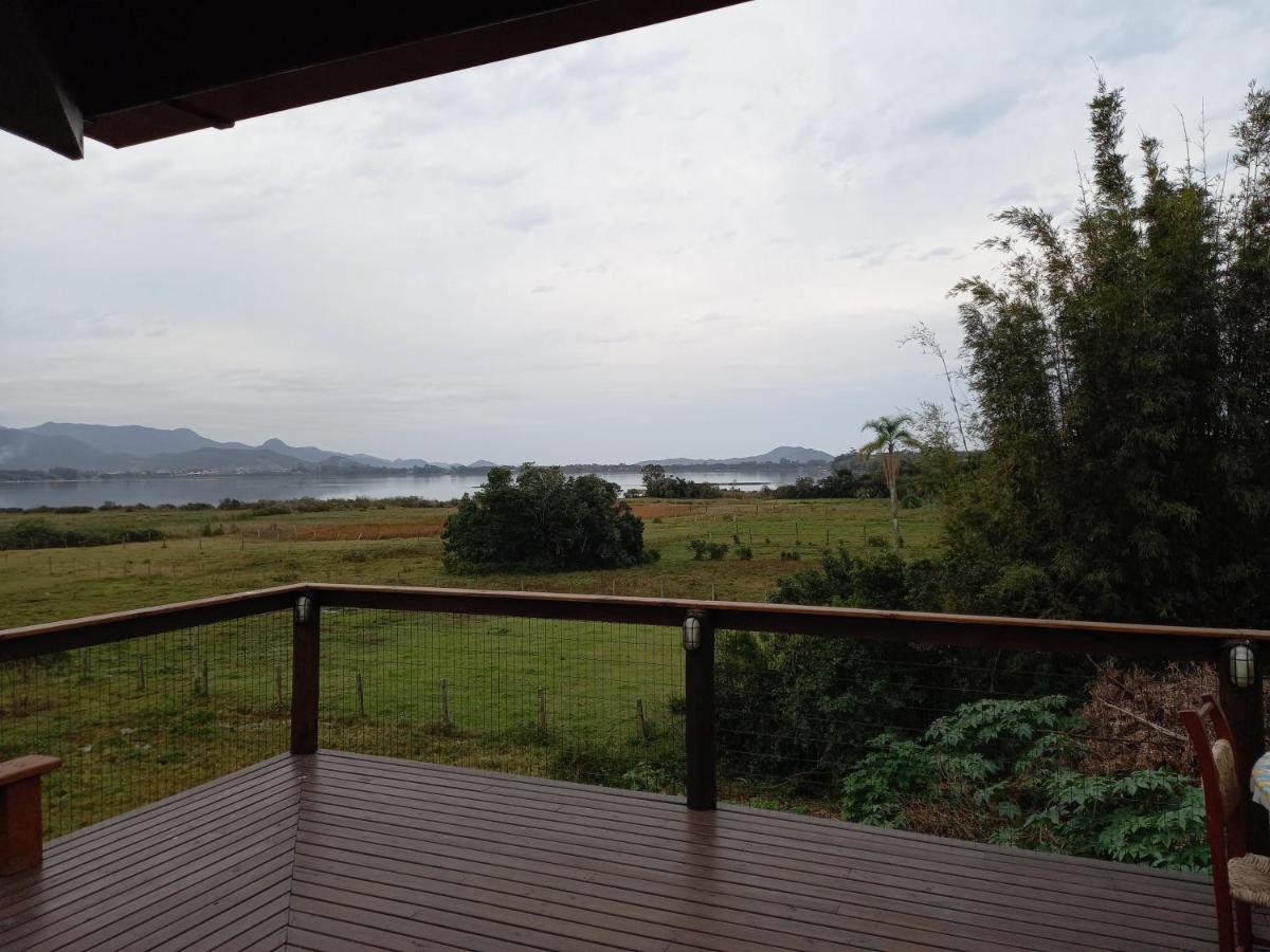 Casa Lagoa E Praia Rosa 프라이아도로사 외부 사진